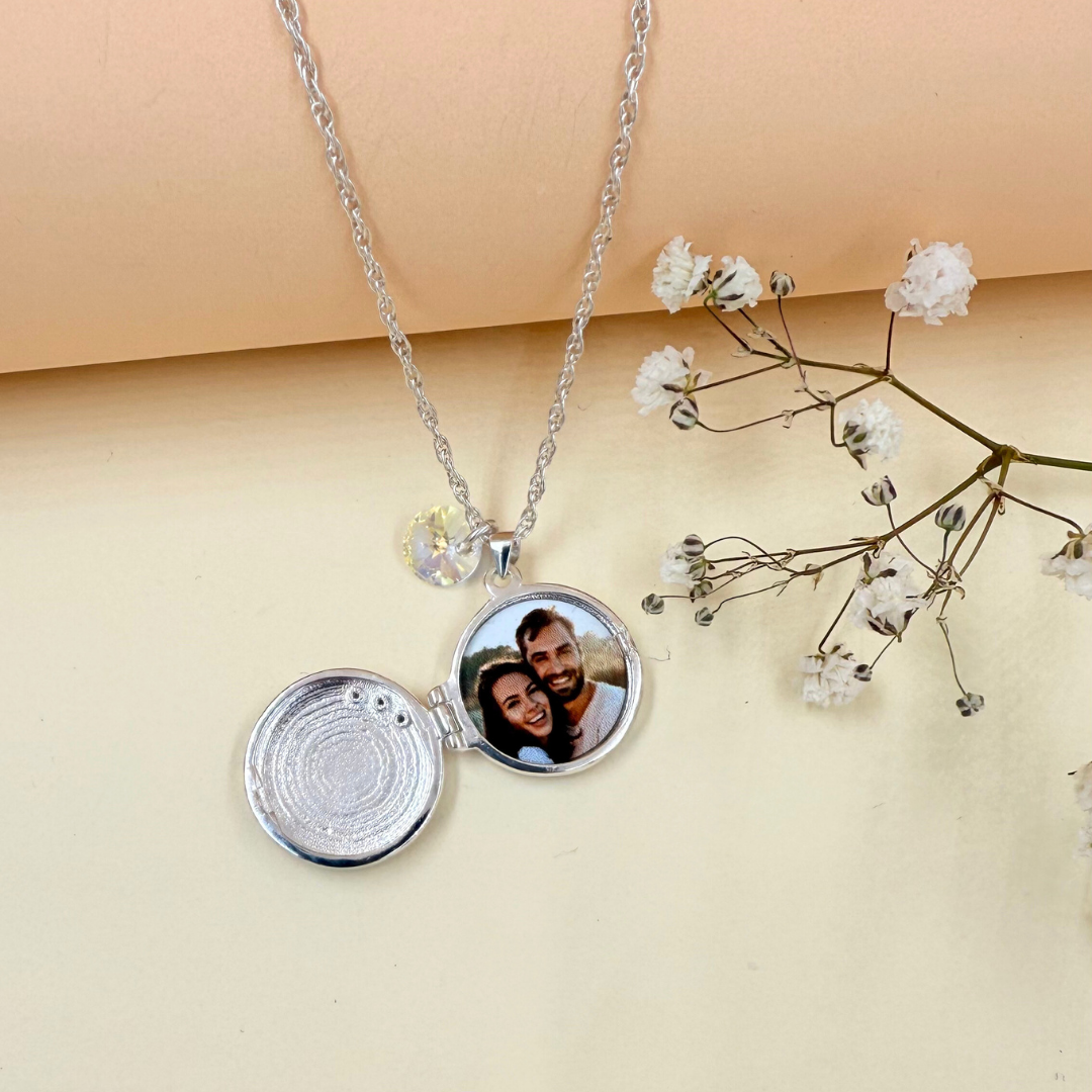 Collar relicario Alma