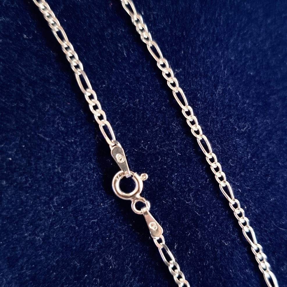 Medallón Mi lán con cadena delgada 60cm